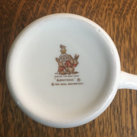 Royal Doulton 1980s Vintage Bunnykins Mug - Picture 4 of 4
